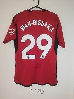 Aaron Wan Bissaka Signed Man Utd Home Shirt
