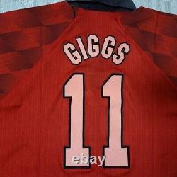 Original Manchester United Home 1996 1997 Giggs 11 L Shirt, Excellent cond