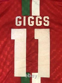 Rare Original GIGGS 11 Wales 1996/1997 Home Football Shirt Excellent Large